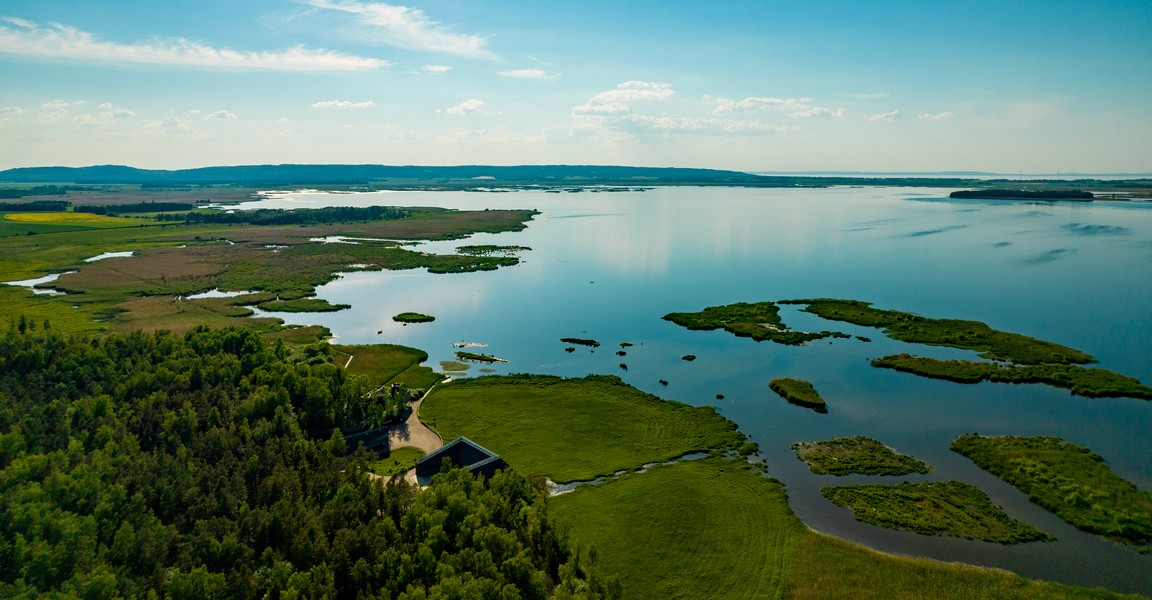 Ett flygfoto över sjön Tåkern.